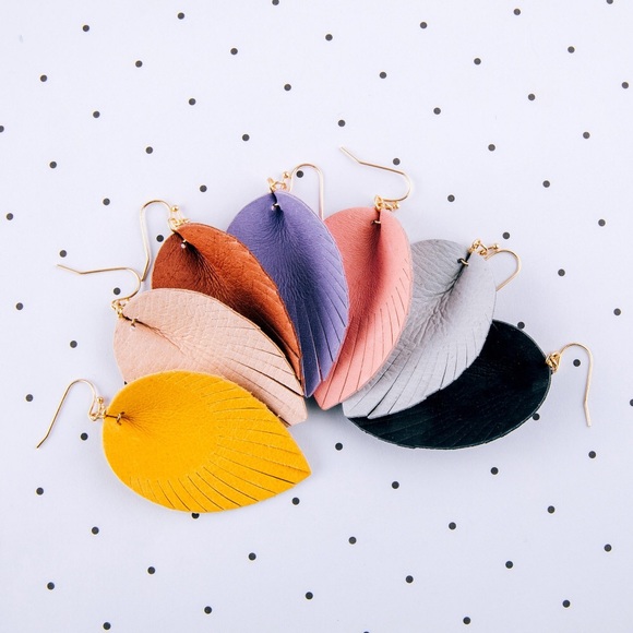 Faux Leather Pink Feather Drop Dangle Earrings - Picture 4 of 4